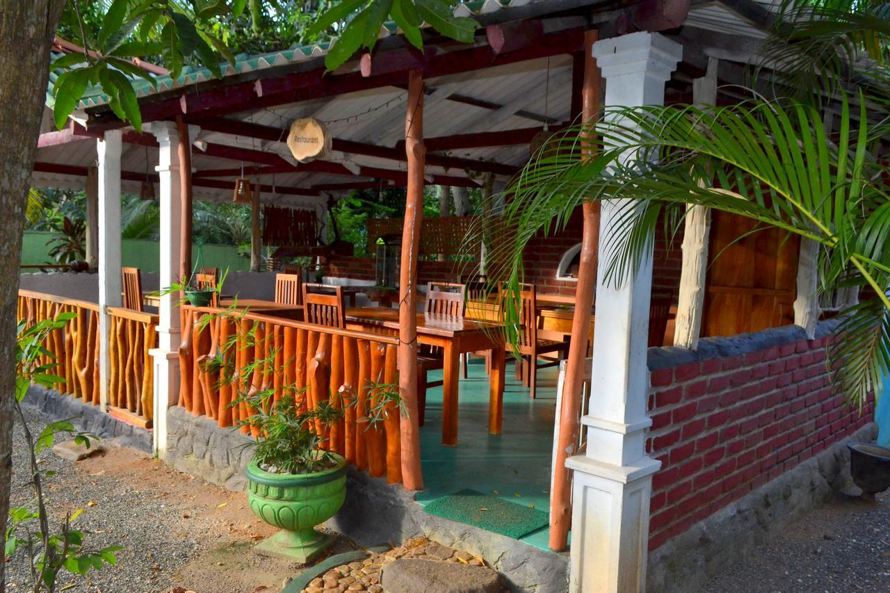 Green Park Safari House & Eco Tree House 우다왈라웨 외부 사진